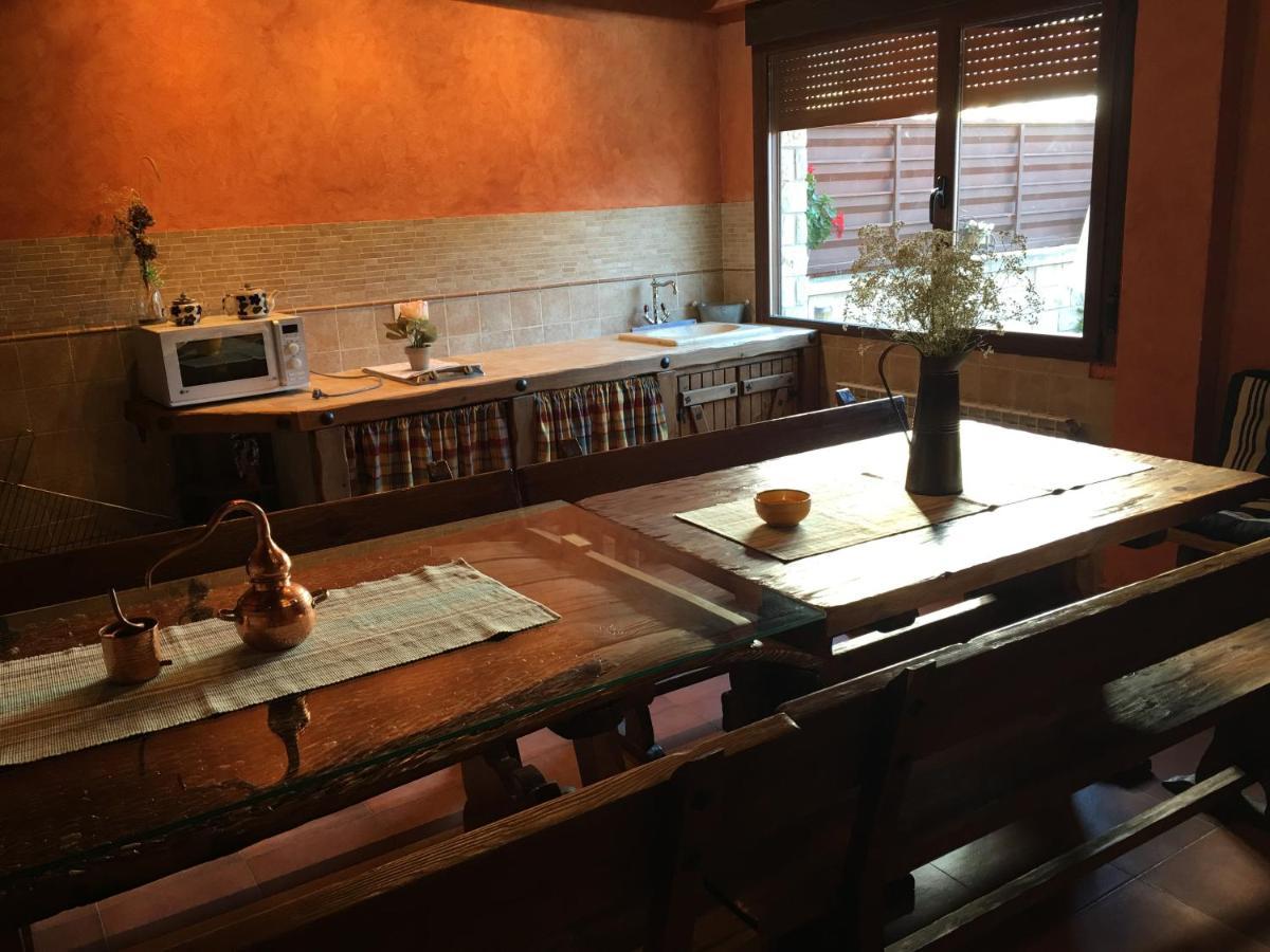 El Perfume Del Almendro Guest House Quintanilla del Agua ภายนอก รูปภาพ